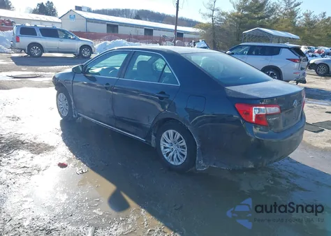 2012 Toyota Camry Le z USA, uszkodzony, nr VIN 4T4BF1FK6CR229187